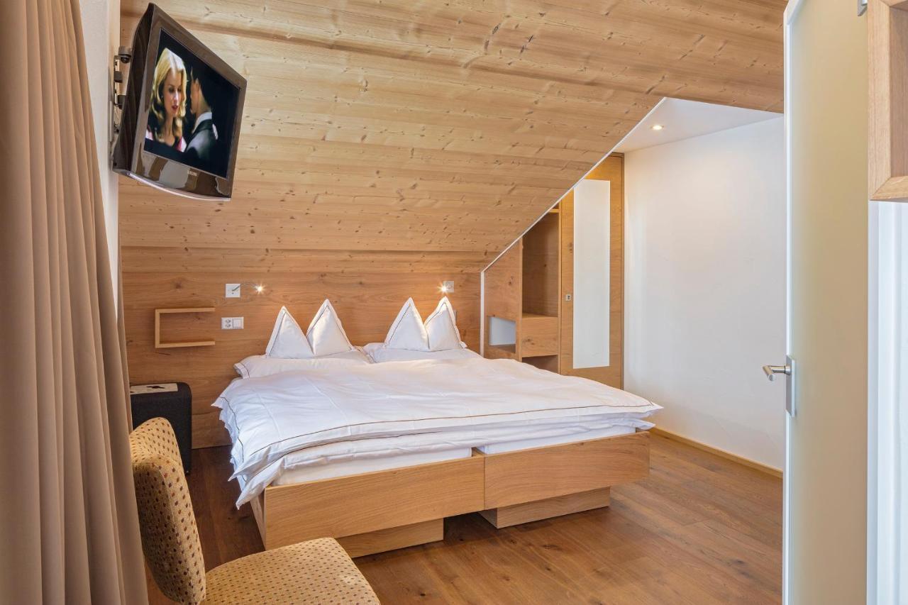 Hotel Edelweiss Blatten Loetschental Exterior photo